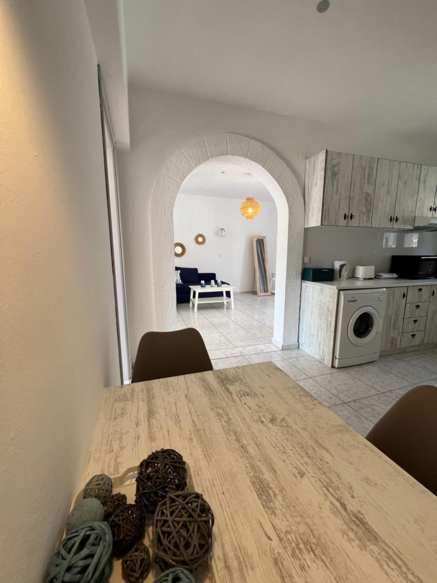 Nikos Studios Livadia  외부 사진