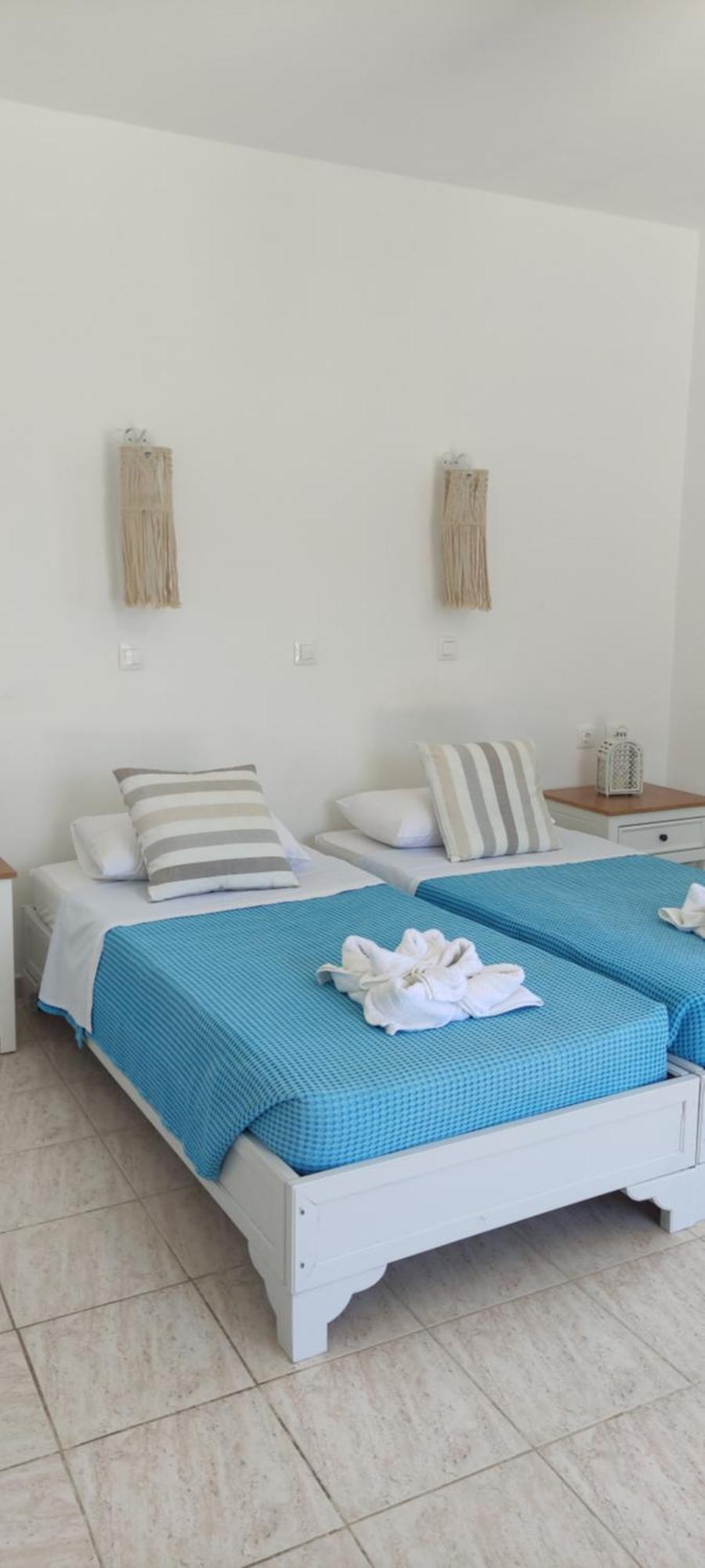 Nikos Studios Livadia  객실 사진
