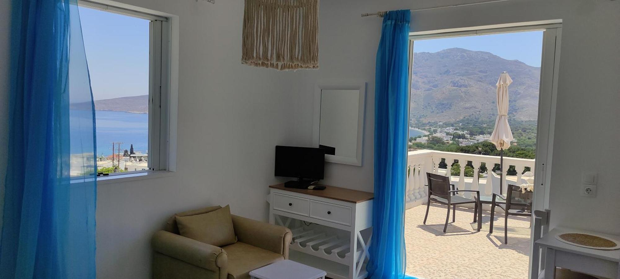 Nikos Studios Livadia  객실 사진